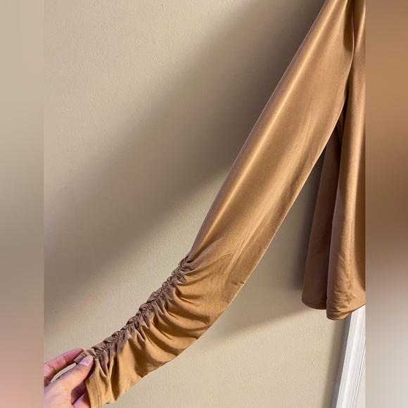 Express Blouse Crossover Deep Plunge Long Sleeve Brown Medium NWT - Picture 5 of 8